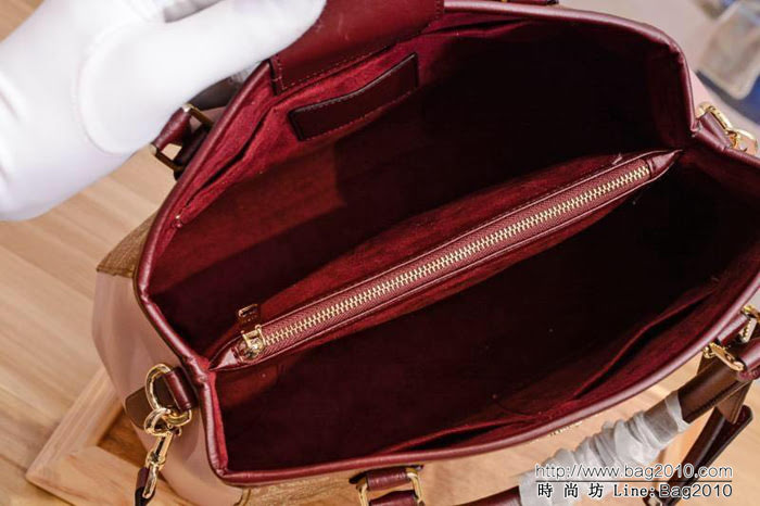 COACH蔻馳 最新款 C家戴妃拼色 單肩斜挎女包 F57492 今年的流行系列  Chz1037